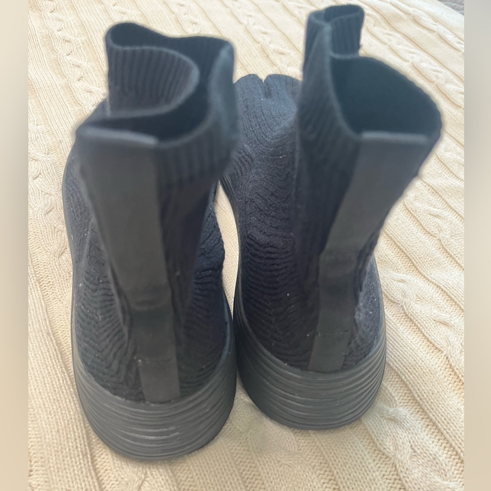 Tabi Black Knit Split-Toe Boots - Picture 3 of 5